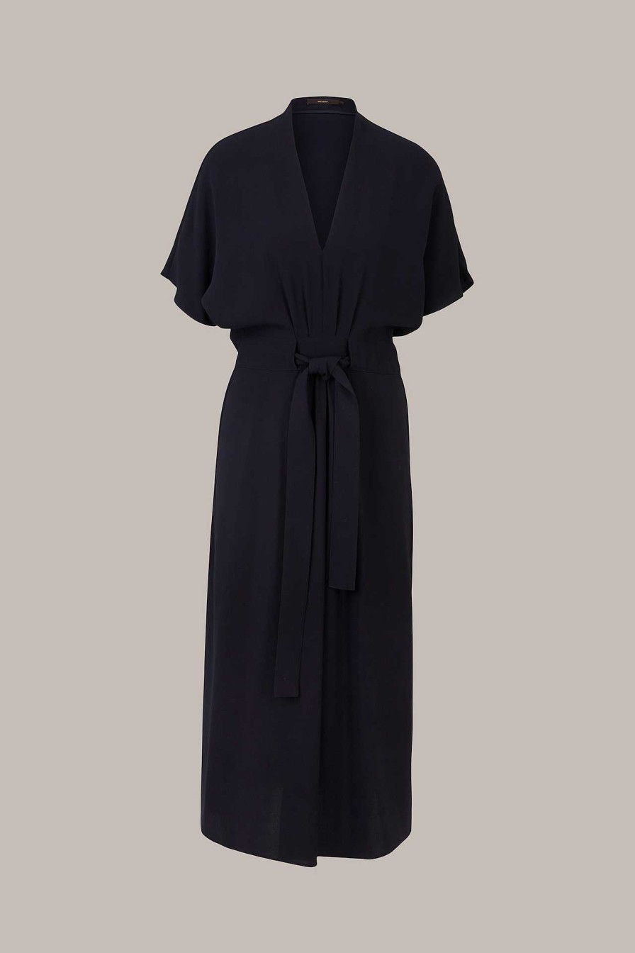 Windsor Cr Pe-Kleid In Midi-L Nge In Navy Kleider & Overalls