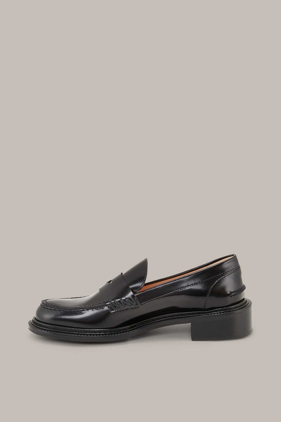 Windsor Loafer Aus Kalbnappaleder By Un Tzer In Schwarz Schuhe